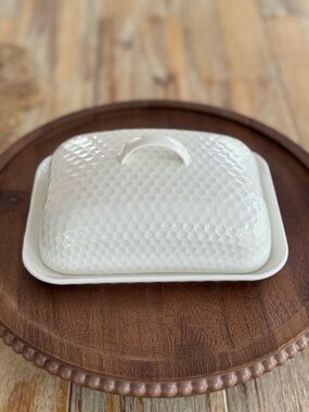 White Honeycomb Porcelain Butter Dish